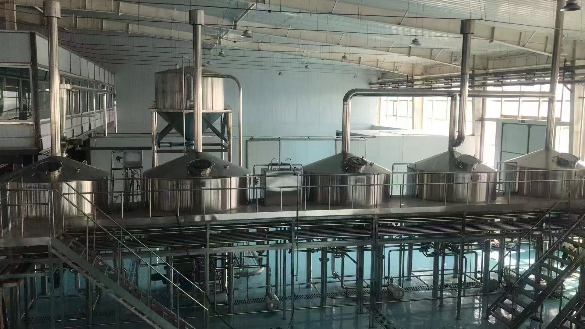 利津精酿啤酒设备厂—精酿啤酒设备主要生产工艺与核心技术